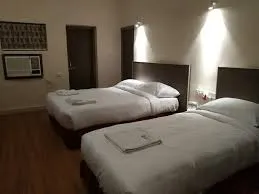 Deluxe AC 3 Bed Front Sea Facing